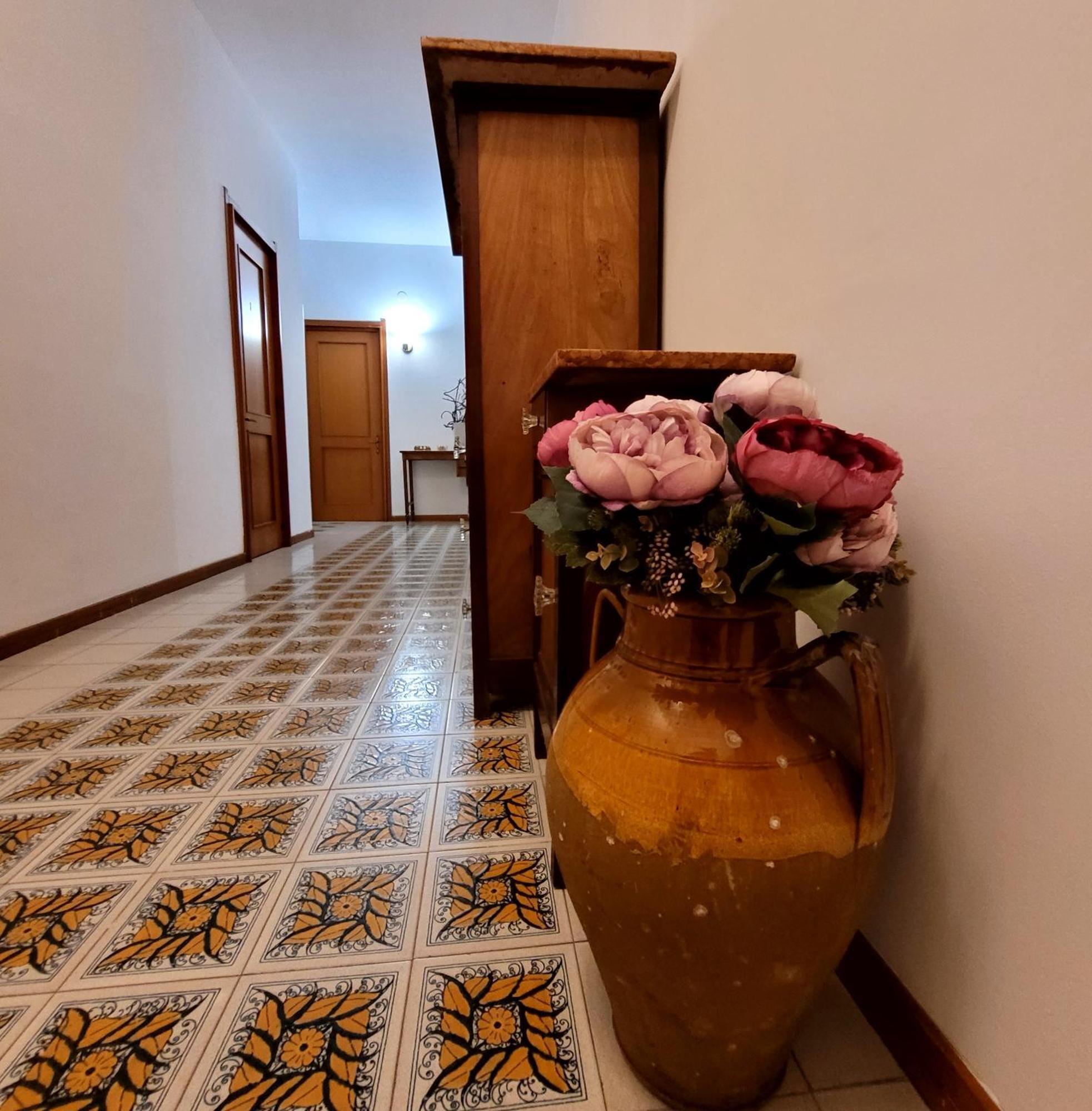 Casa Anselmo Guest House Pagani Eksteriør bilde